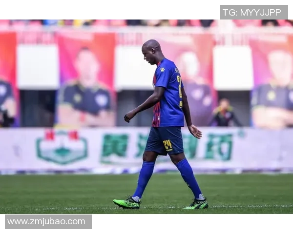 中国足球引援大牌球星震撼加盟背后的商业机遇与发展潜力分析